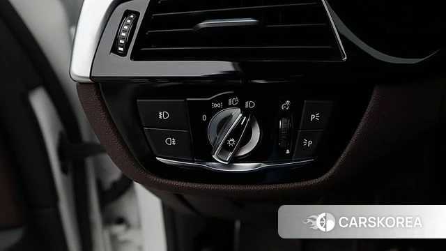 BMW 5 Series (G30) id 4881927 из Кореи 16