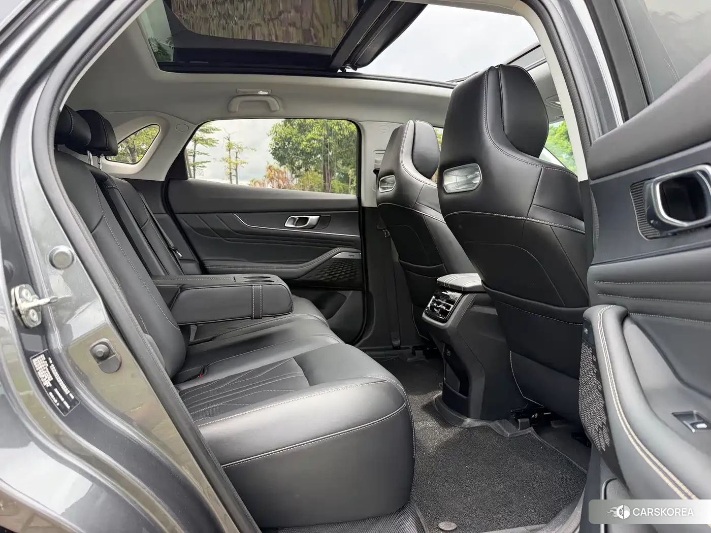 Chang'an Changan UNI-K id 4576628 из Китая 36