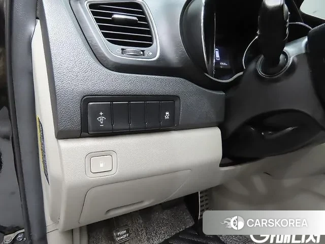 Kia The New Carnival id 3573903 из Кореи 16