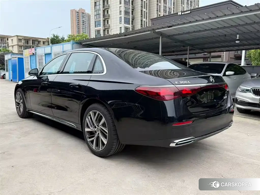 Mercedes-Benz E-Class id 4553697 из Китая 21
