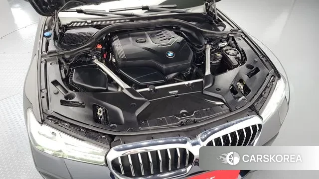 BMW 5 Series (G30) id 3395486 из Кореи 16