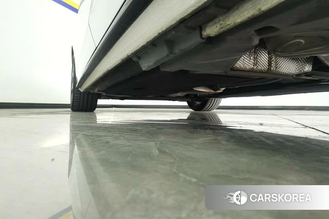 Audi A4L id 3908348 из Китая 13