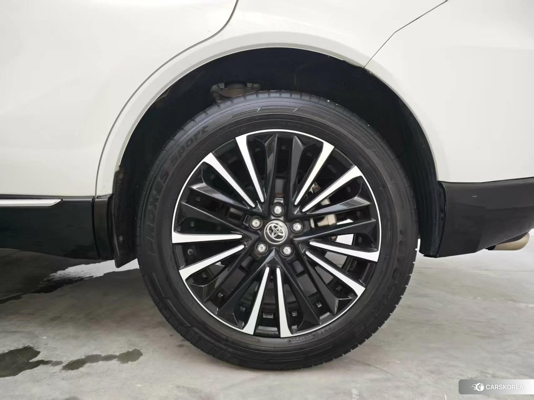 Toyota Venza id 4510783 из Китая 16