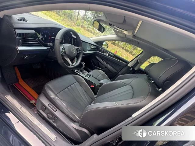 Volkswagen Passat 2024 Черный из Китая, фото 6