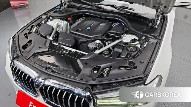 BMW 5 Series (G30) id 3685092 из Кореи 16