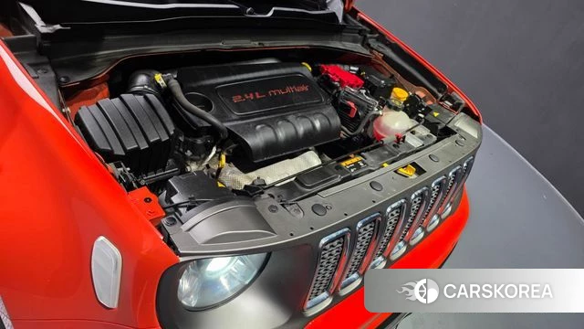 Jeep Renegade id 3795720 из Кореи 16