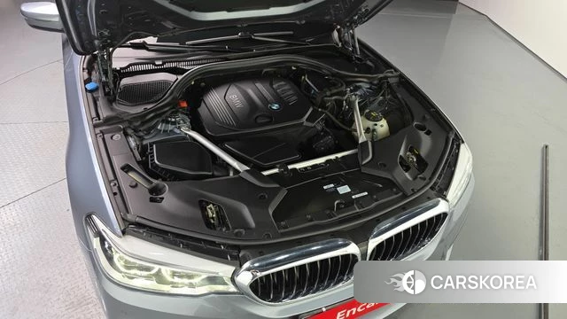 BMW 5 Series (G30) id 4020545 из Кореи 16