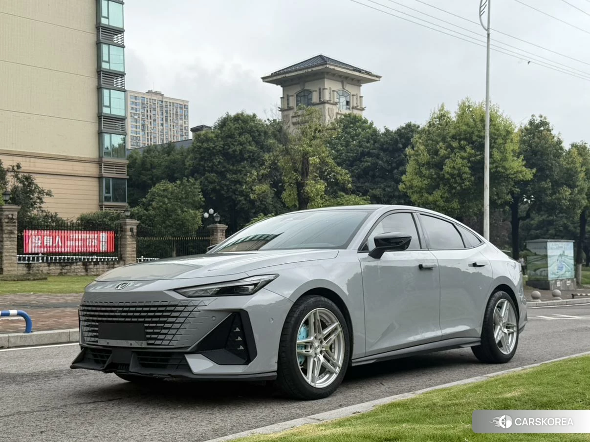 Chang'an UNI-V id 4486492 из Китая 15
