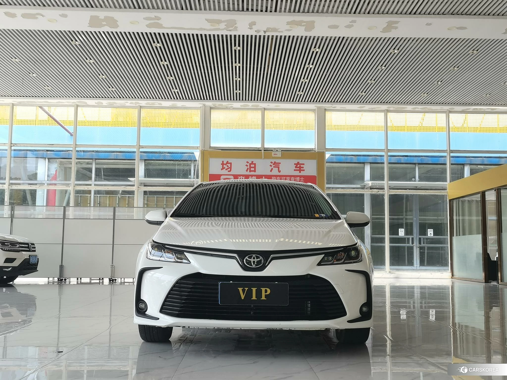 Toyota Corolla id 4467779 из Китая 8