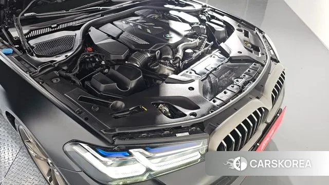 BMW 5 Series (G30) id 3323972 из Кореи 16