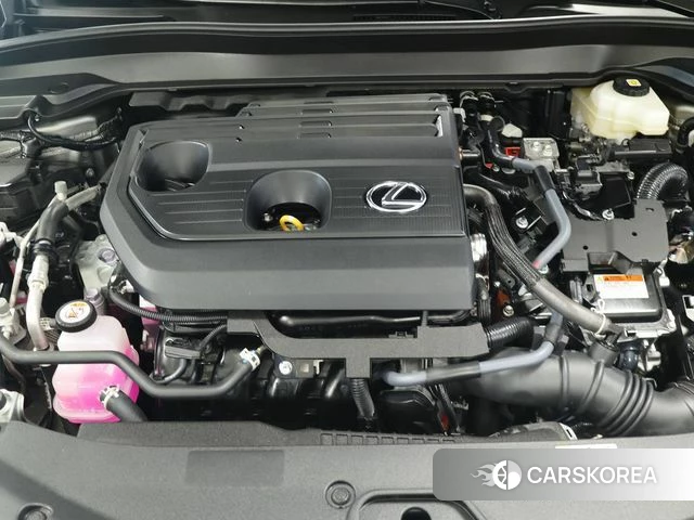 Lexus UX300h id 4879501 из Кореи 10
