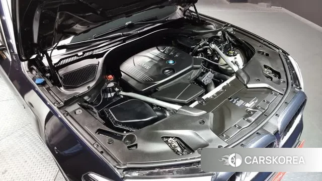 BMW 5 Series (G30) id 3345240 из Кореи 16