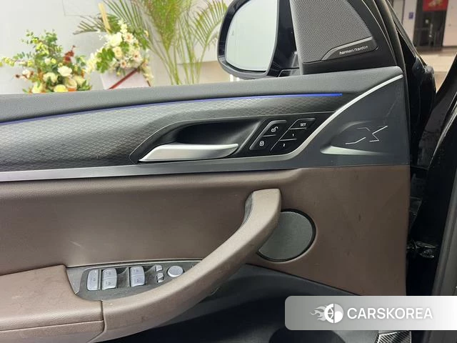 BMW X3 id 4348436 из Китая 12