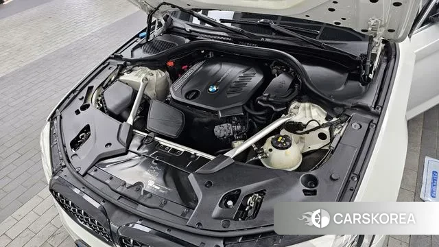 BMW 5 Series (G30) id 3778514 из Кореи 16