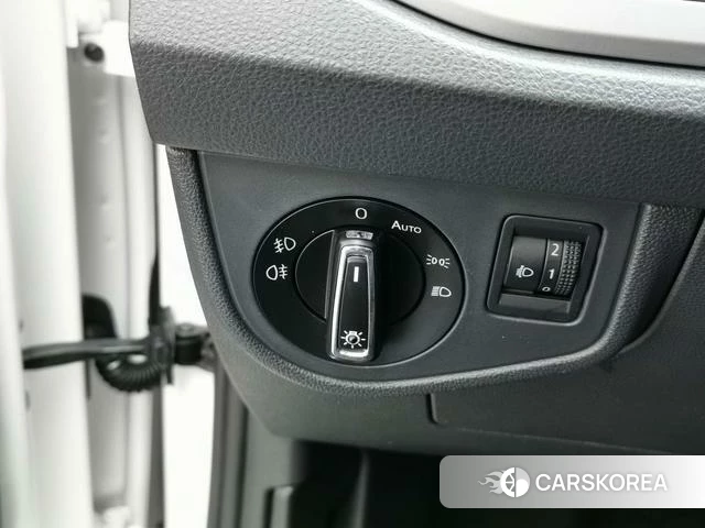 Volkswagen Polo id 4275383 из Китая 21