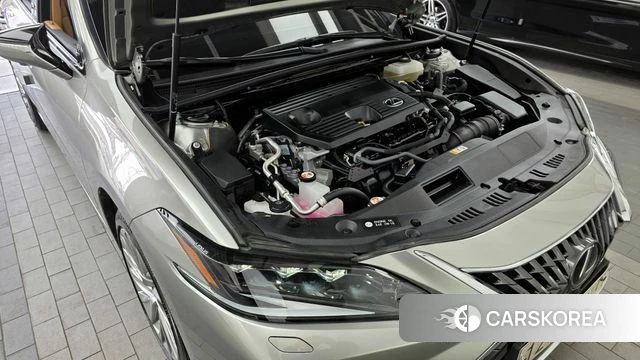 Lexus ES300h 7th generation id 3826765 из Кореи 16