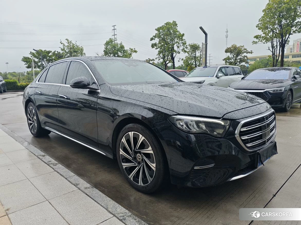 Mercedes-Benz E-class 2024 Черный из Китая, фото 6