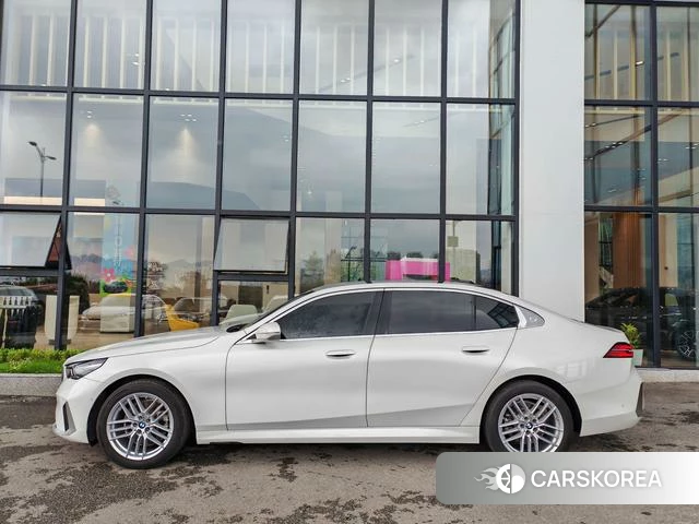 BMW 5 series id 4276043 из Китая 26