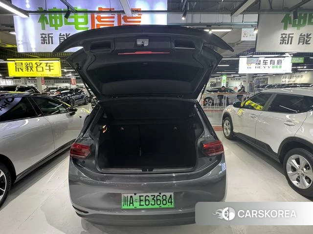 Volkswagen ID.3 2024 Темно-серый из Китая, фото 6