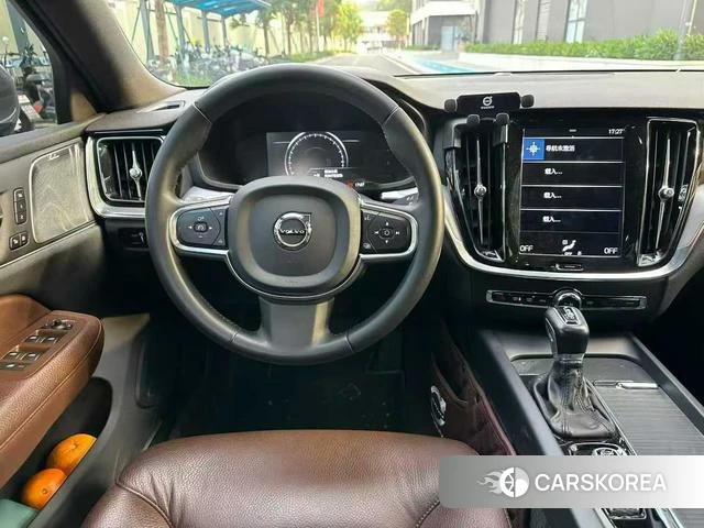 Volvo S60 2020 Серебристо-серый из Китая, фото 6