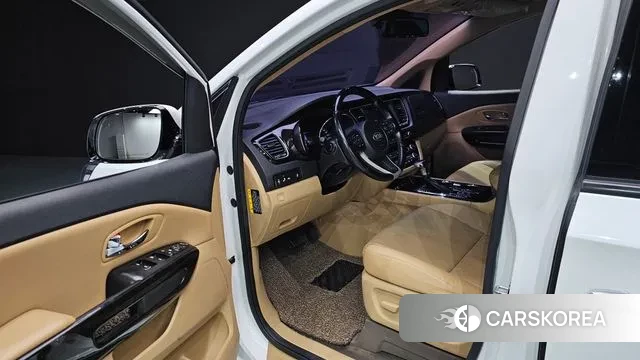 Kia The New Carnival id 3319599 из Кореи 16