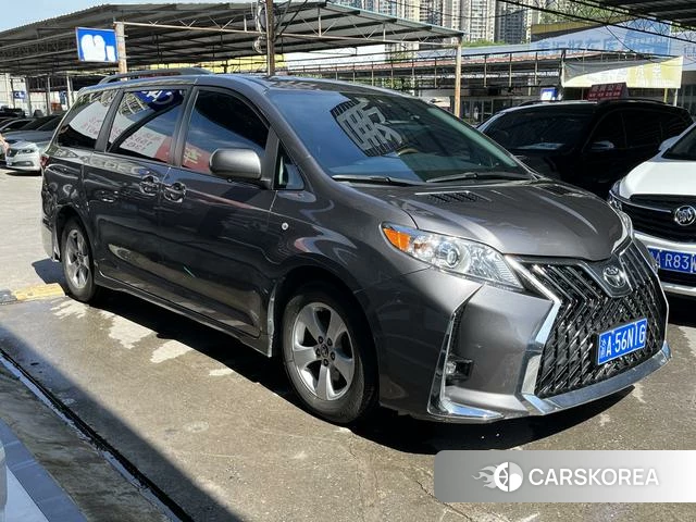 Toyota Sienna id 4260588 из Китая 9