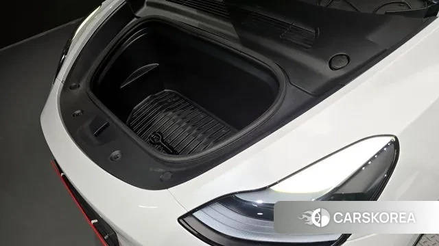 Tesla Model Y id 3739792 из Кореи 16