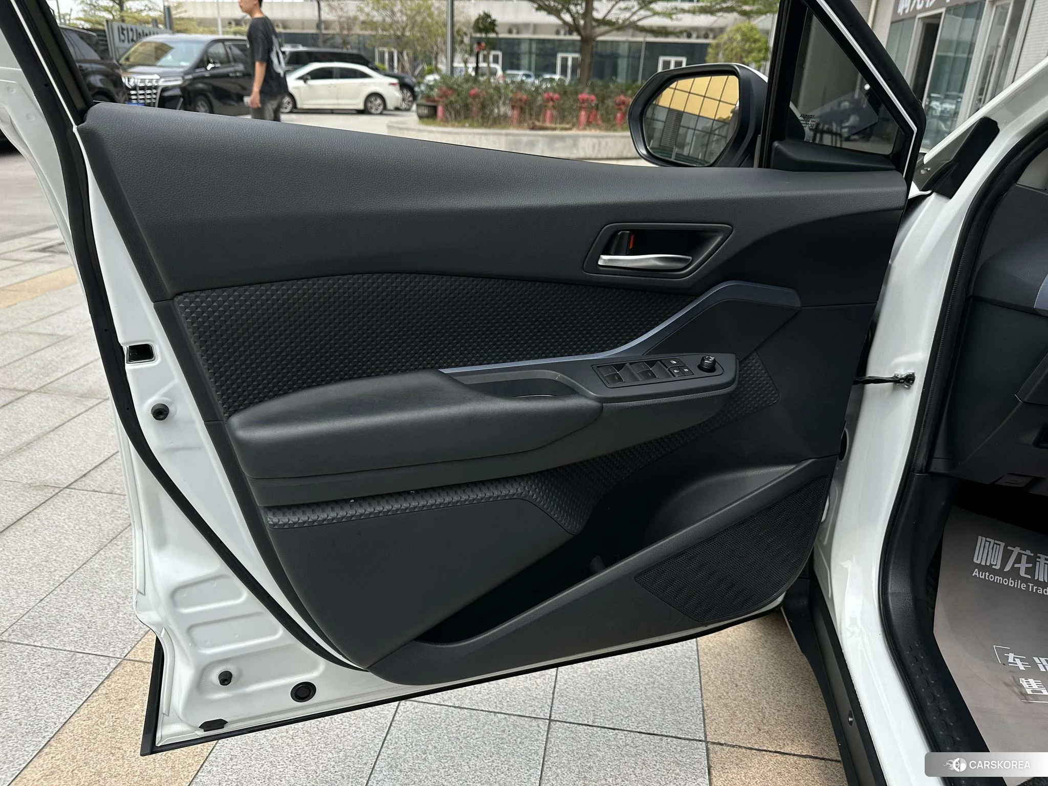 Toyota IZOA id 4406026 из Китая 21
