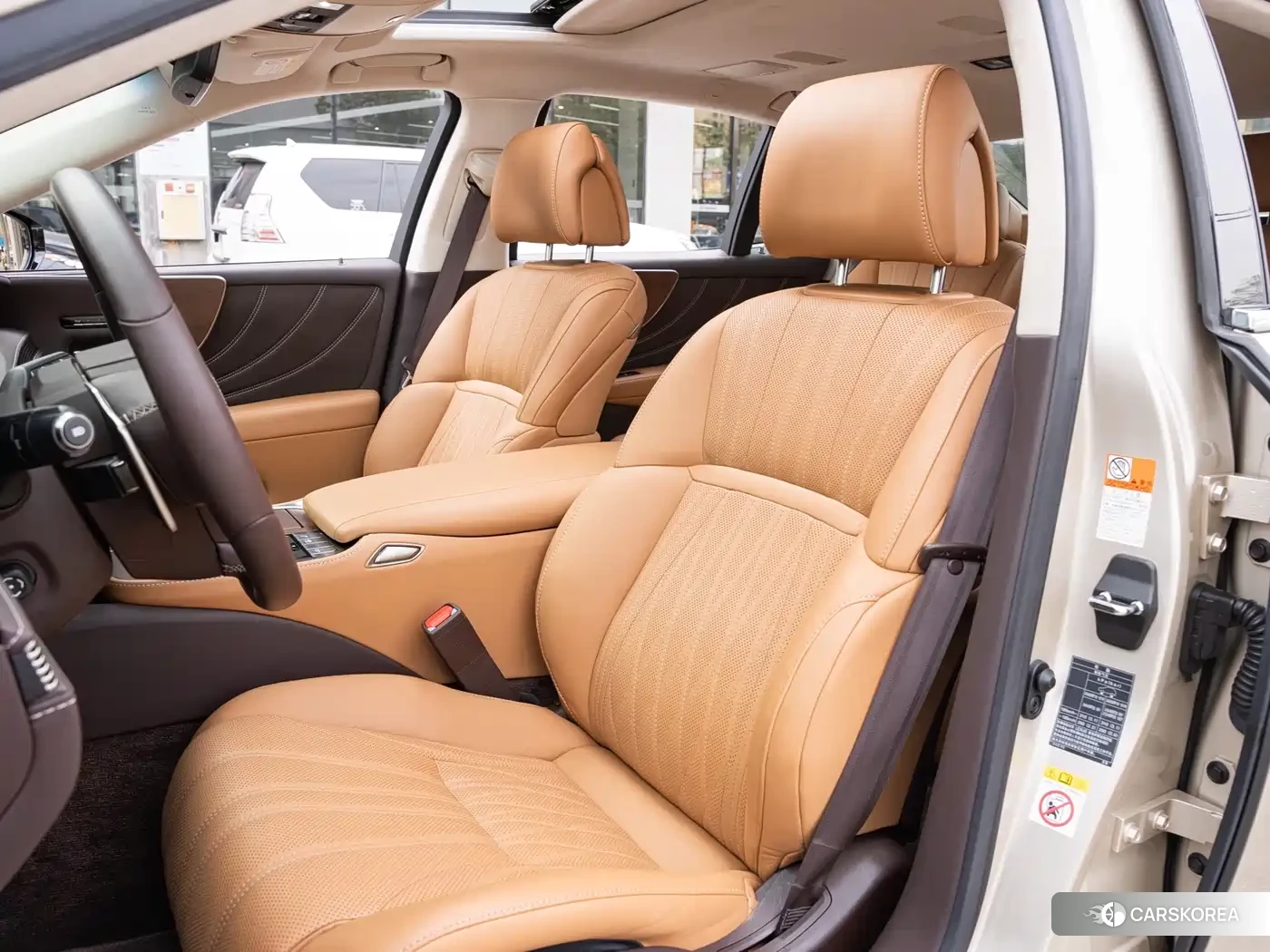 Lexus LS id 4553729 из Китая 18