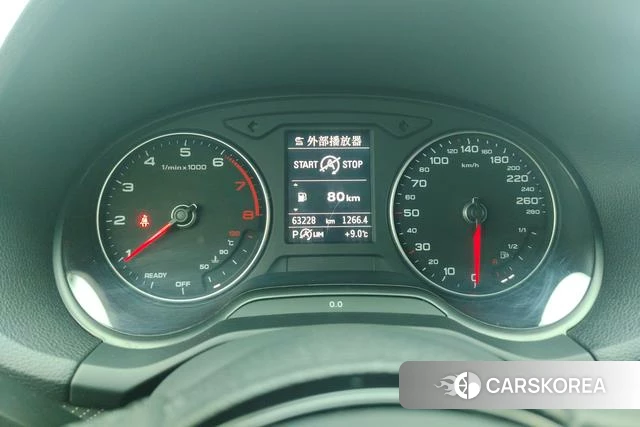 Audi Q2L id 3804887 из Китая 13