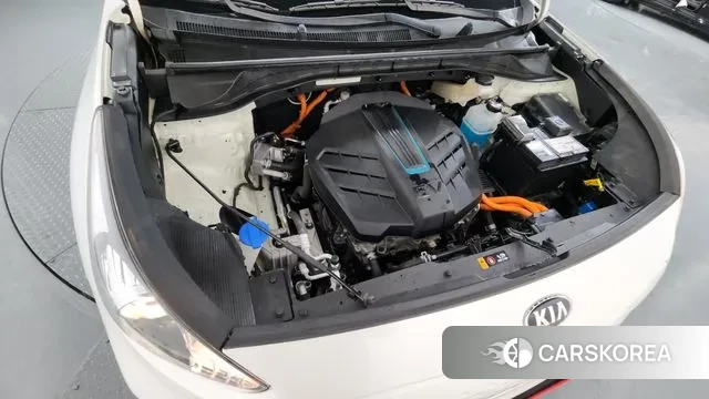 Kia Niro EV id 3713122 из Кореи 16