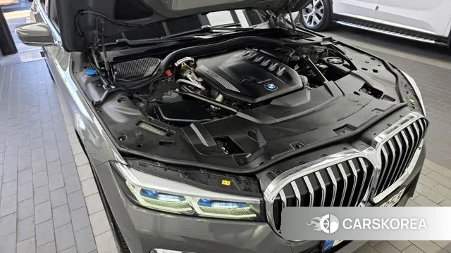 BMW 7 Series (G11) id 3394762 из Кореи 16