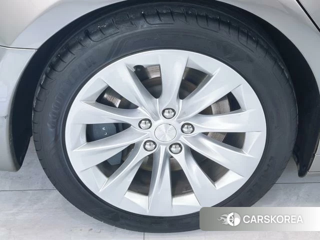 Tesla Model S 2019 Серебристо-серый из Китая, фото 5