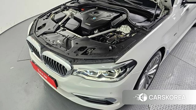 BMW 5 Series (G30) id 3899876 из Кореи 16