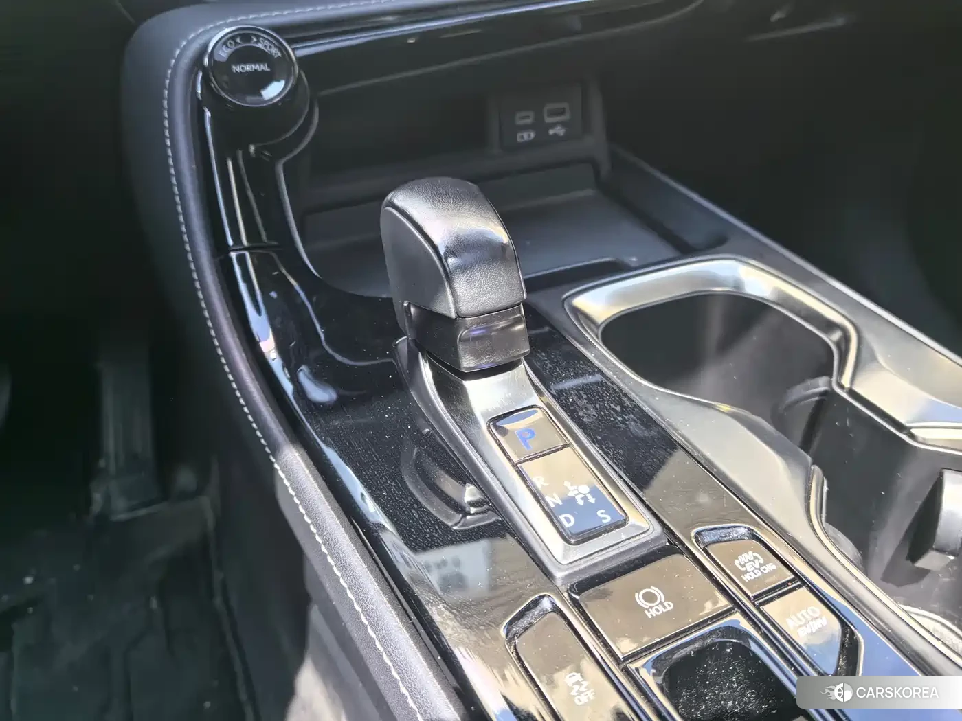 Lexus NX New Energy 2022 Silver/gray из Китая, фото 6