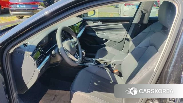 Volkswagen Passat id 4297361 из Китая 10