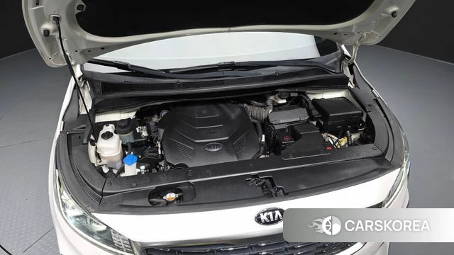 Kia The New Carnival id 4615204 из Кореи 16