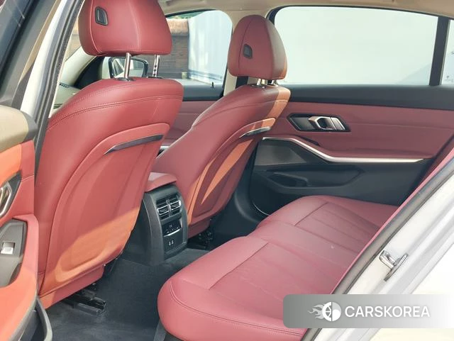 BMW 3 series id 4277734 из Китая 18