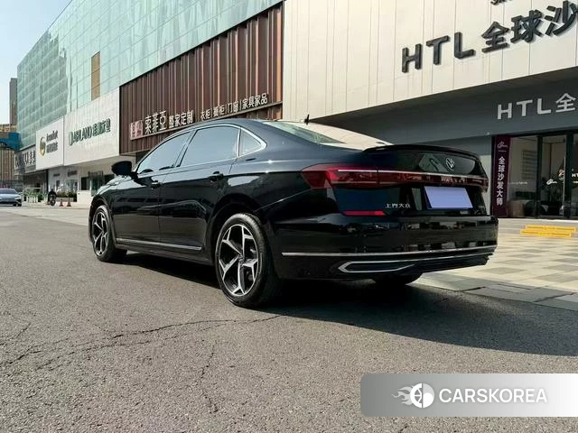 Volkswagen Passat 2023 Черный из Китая, фото 6