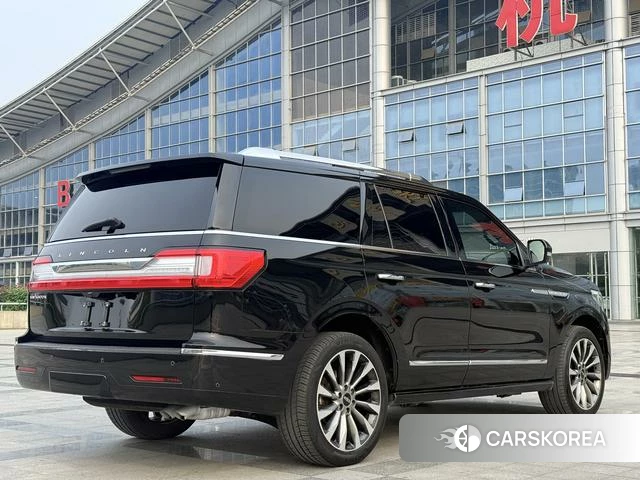 Lincoln Navigator id 4212639 из Китая 8