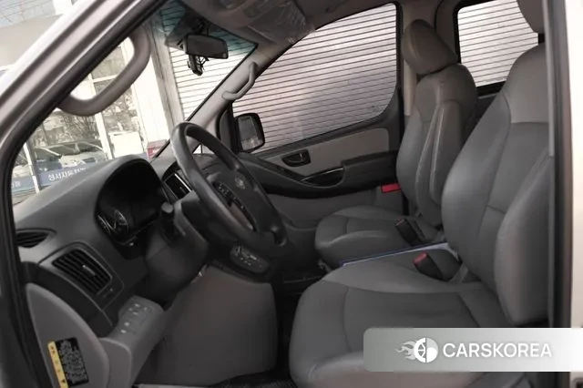 Hyundai The New Grand Starex id 3543758 из Кореи 16