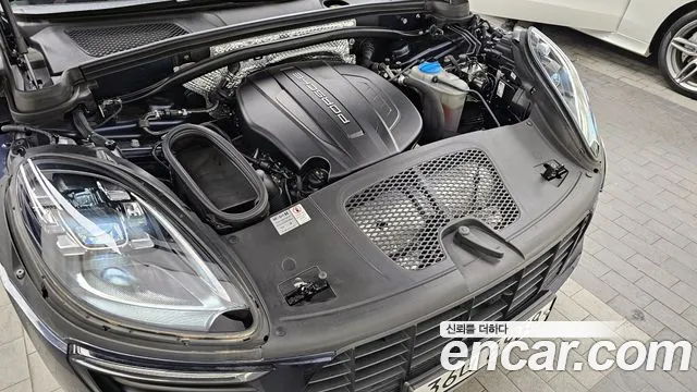 Porsche Macan id 2636375 из Кореи 16