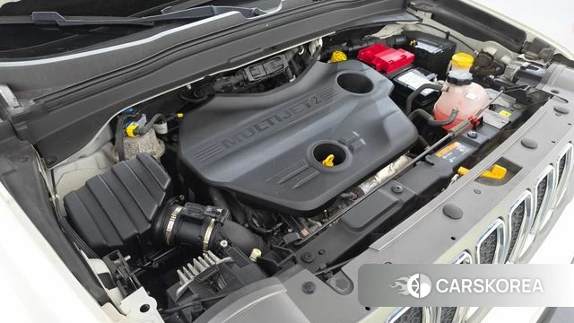 Jeep Renegade id 4525370 из Кореи 28