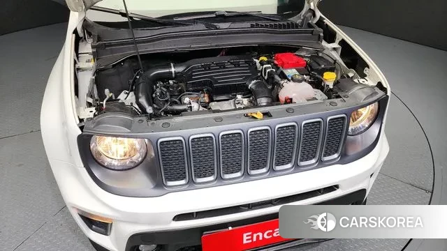 Jeep Renegade id 2969242 из Кореи 16