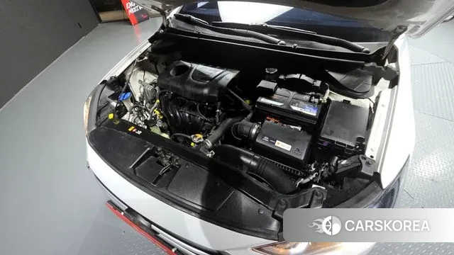 Hyundai Avante AD id 3737310 из Кореи 16