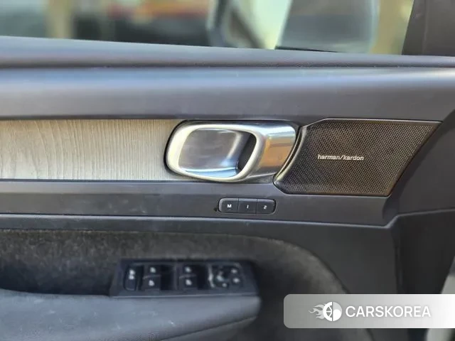 Volvo XC40 id 3399228 из Кореи 13