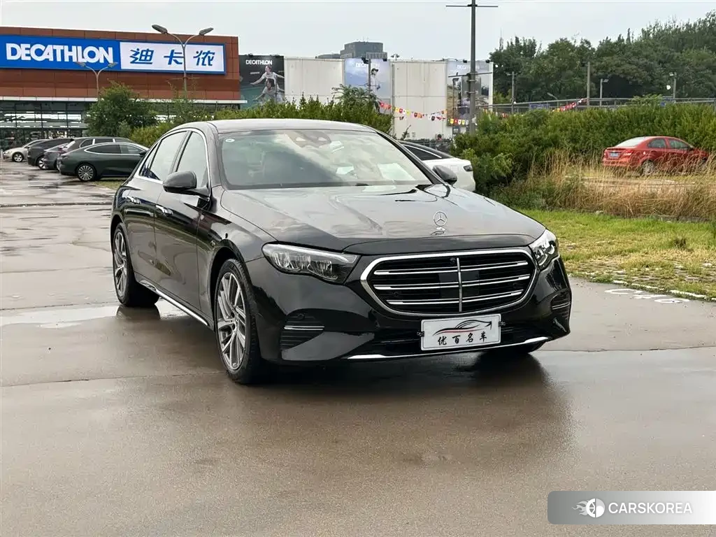 Mercedes-Benz E-Class id 4576744 из Китая 23