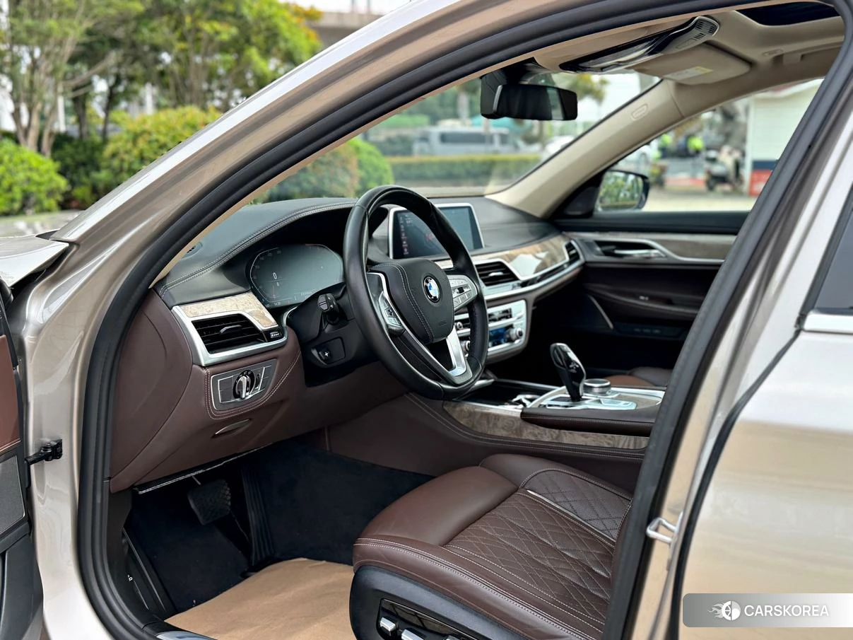 BMW 7 series id 4467495 из Китая 16