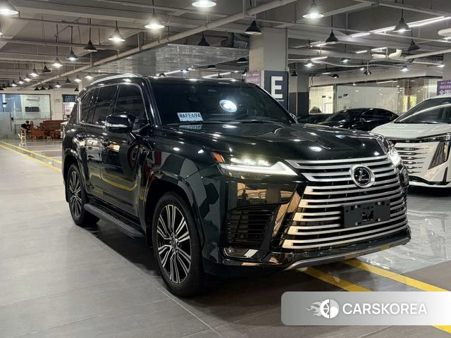 Lexus LX id 4182696 из Китая 14
