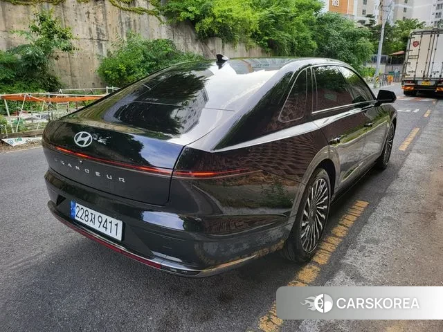 Hyundai Grandeur (GN7) id 3082032 из Кореи 16